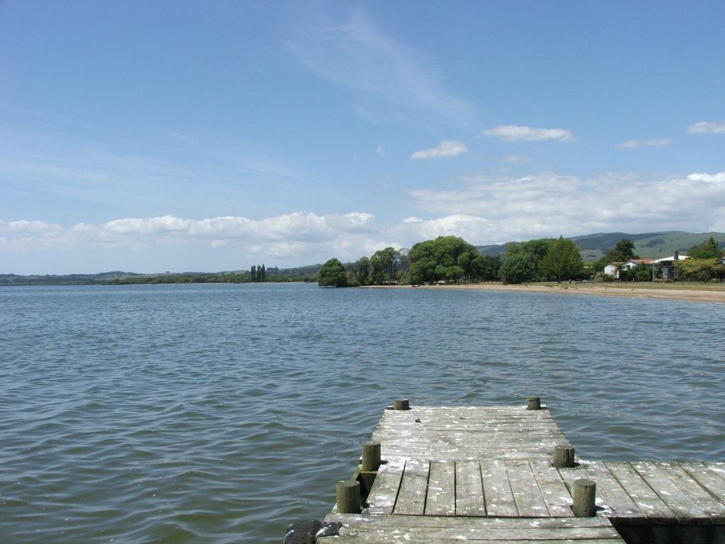 Cedarwood Lakeside Motel & Conference Venue Rotorua Kültér fotó