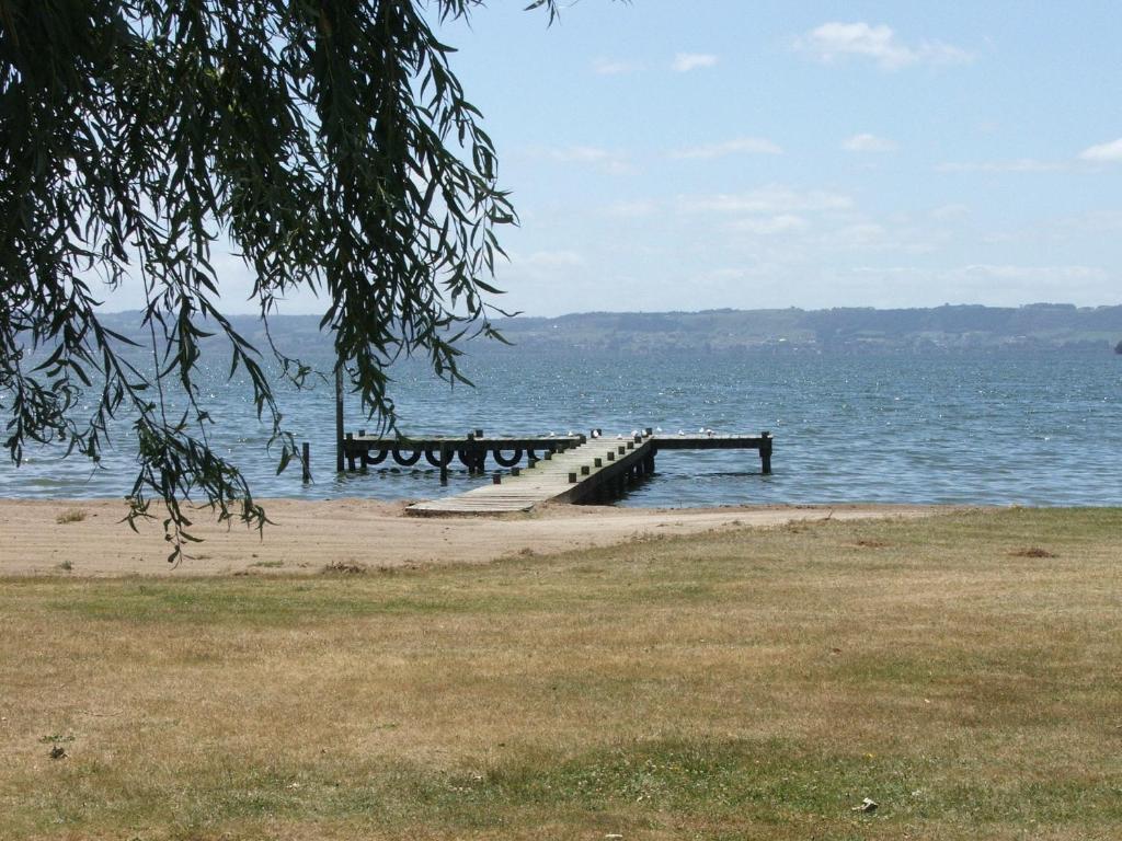 Cedarwood Lakeside Motel & Conference Venue Rotorua Kültér fotó